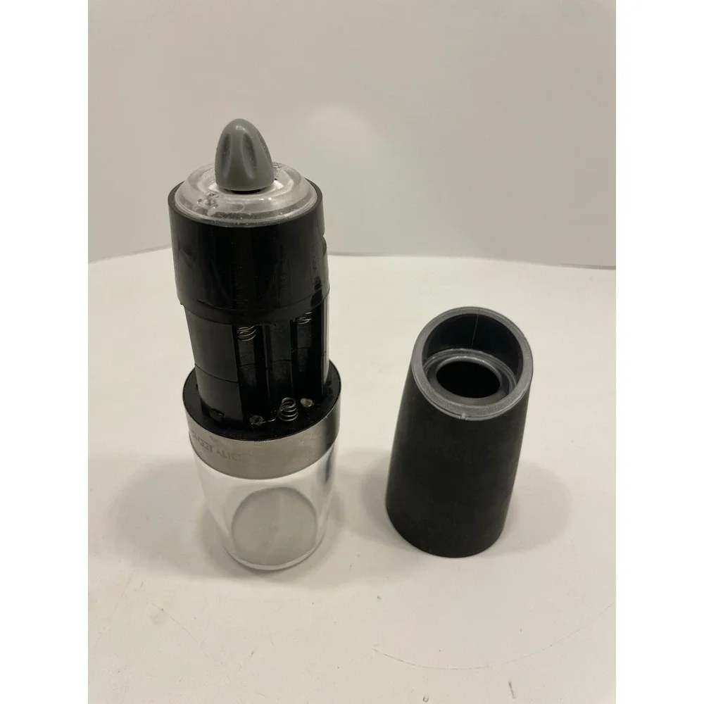 Gravity Electric Salt and Pepper Grinder Set Battery Operated Automatic Mills